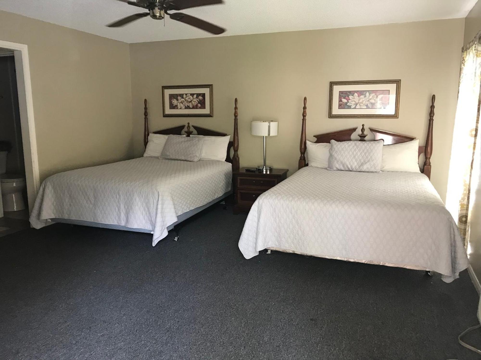 Columbia Lakes Hotel & Conference Center West Columbia Екстер'єр фото