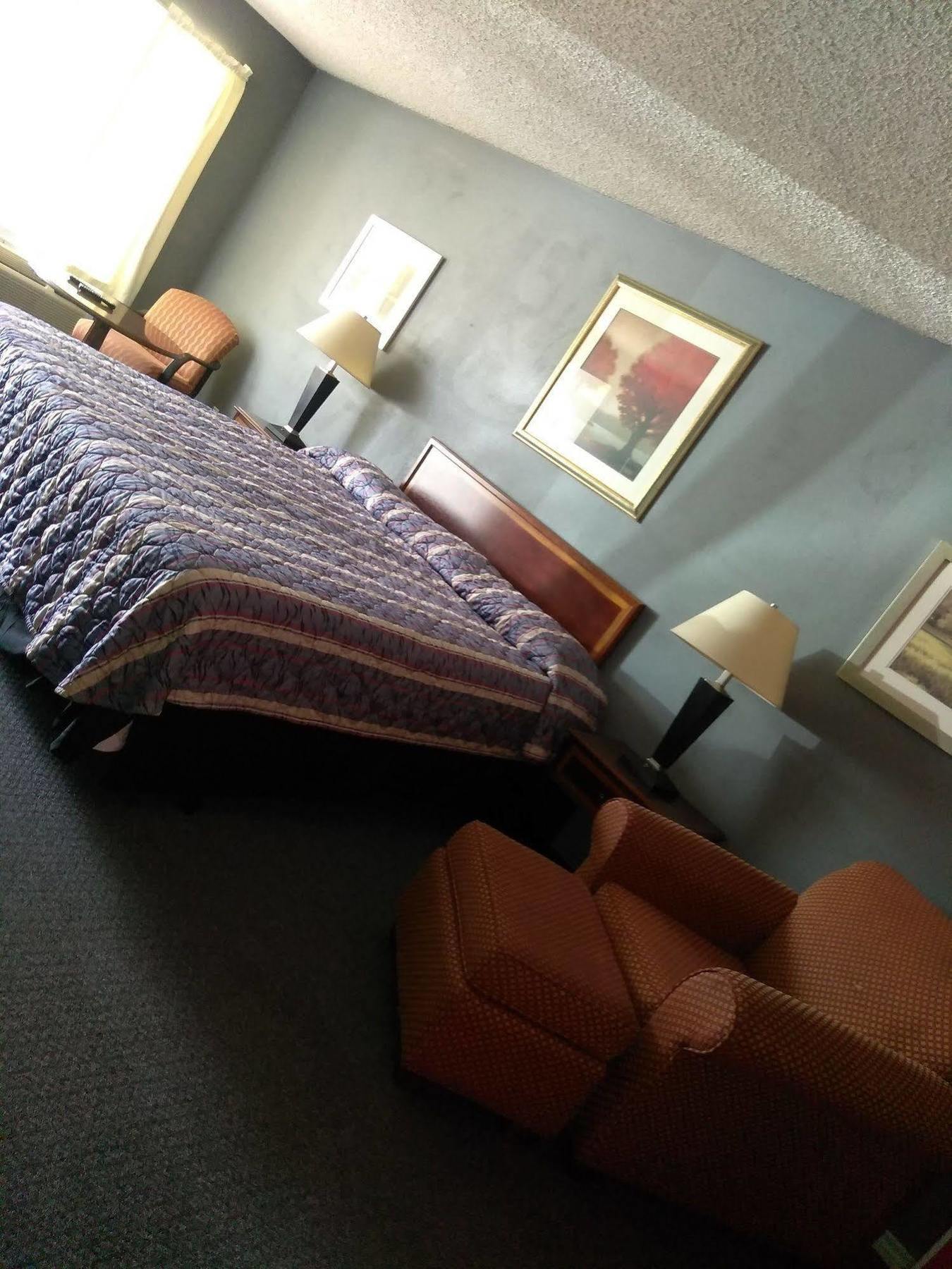 Columbia Lakes Hotel & Conference Center West Columbia Екстер'єр фото