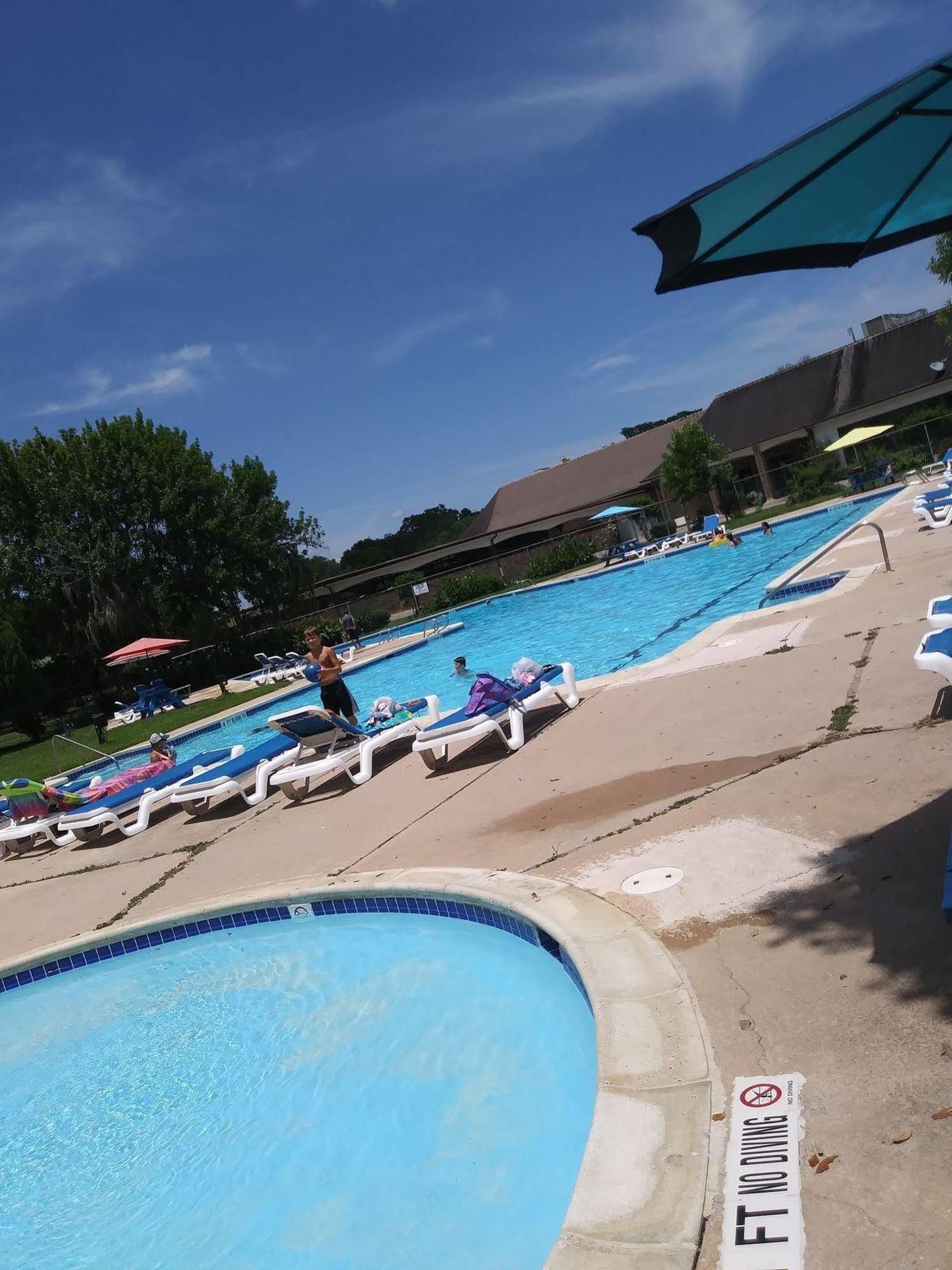 Columbia Lakes Hotel & Conference Center West Columbia Екстер'єр фото